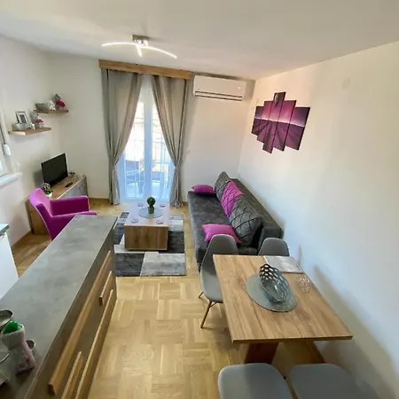 Tamara Lux アパート